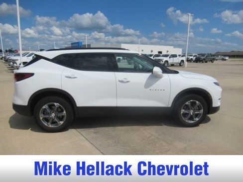 Used 2025 Chevrolet Blazer LT w/ Convenience Package FWD image 8