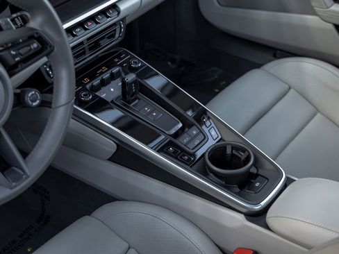 Certified 2022 Porsche 911 Carrera S RWD image 41