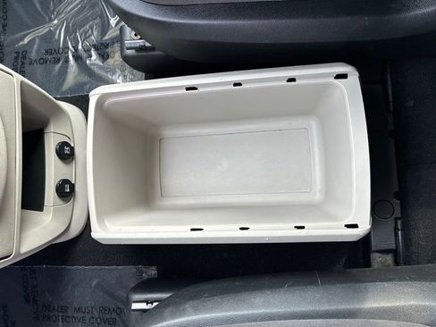 Used 2017 Dodge Grand Caravan SE w/ Power Window Group image 31