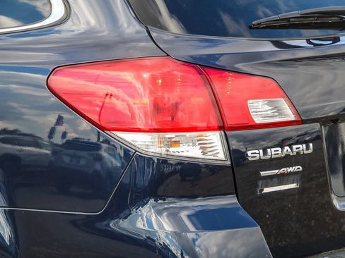 Used 2014 Subaru Outback 3.6R Limited image 11