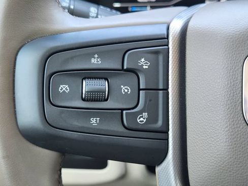 Used 2024 GMC Yukon Denali AWD/4WD image 30