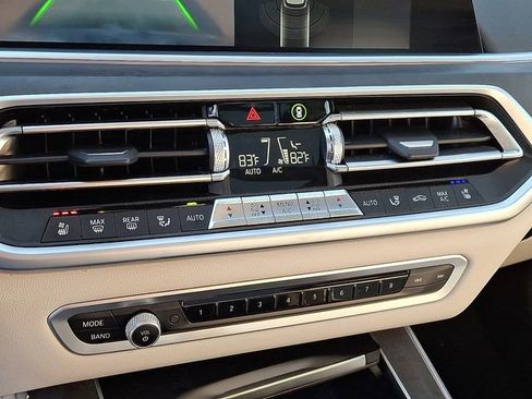 Certified 2022 BMW X5 xDrive40i w/ Luxury Seating Package image 19