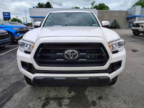 Used 2023 Toyota Tacoma SR AWD/4WD image 2