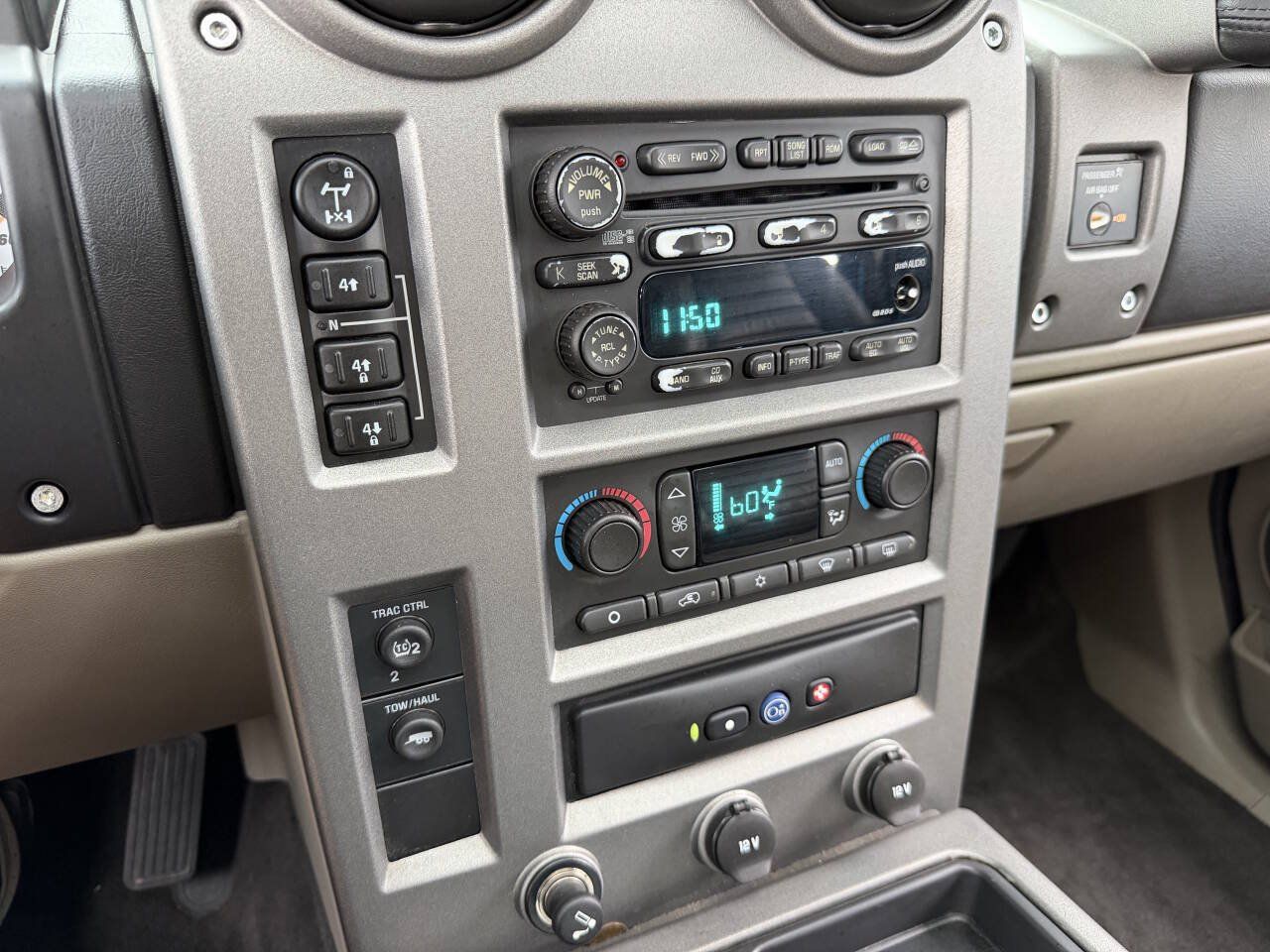 Used 2003 HUMMER H2 w/ Preferred Equipment Group AWD/4WD image 23