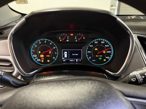 Used 2021 Chevrolet Equinox LS w/ LS Convenience Package AWD/4WD image 27