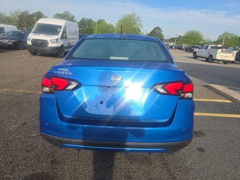 Used 2021 Nissan Versa S image 6