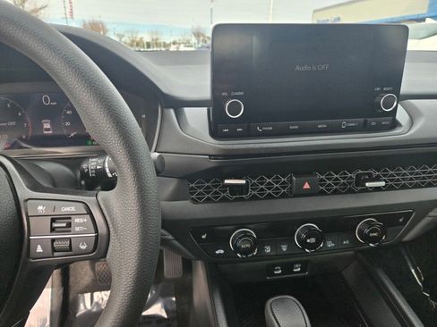 Certified 2023 Honda Accord EX image 14