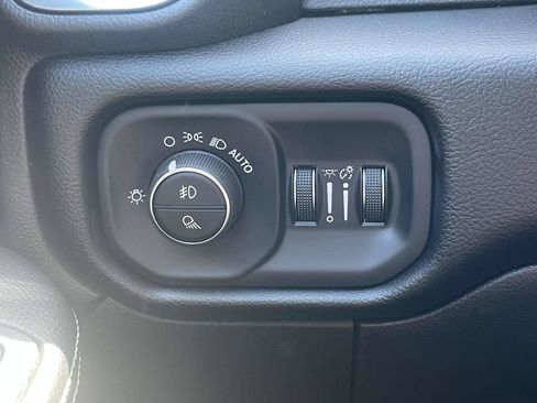 New 2026 RAM 2500 Laramie AWD/4WD image 29