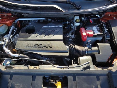 Used 2023 Nissan Rogue SL w/ SL Premium Package image 13