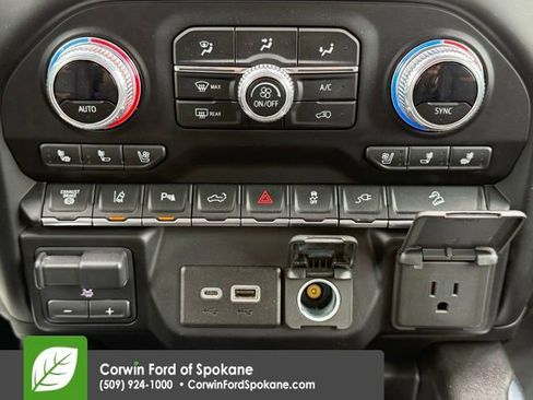 Used 2023 GMC Sierra 3500 AT4 w/ AT4 Preferred Package AWD/4WD image 29