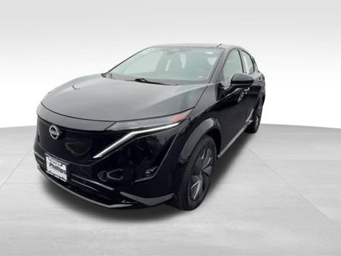 Used 2023 Nissan Ariya AWD image 2