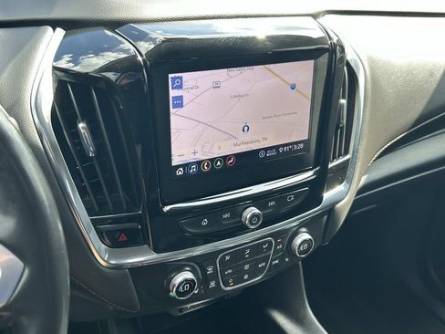 Used 2021 Chevrolet Traverse RS AWD/4WD image 30