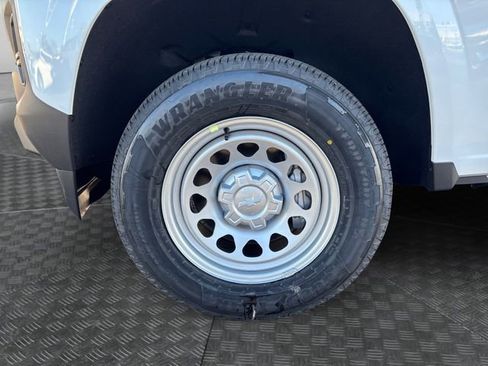 New 2026 Chevrolet Colorado W/T image 14