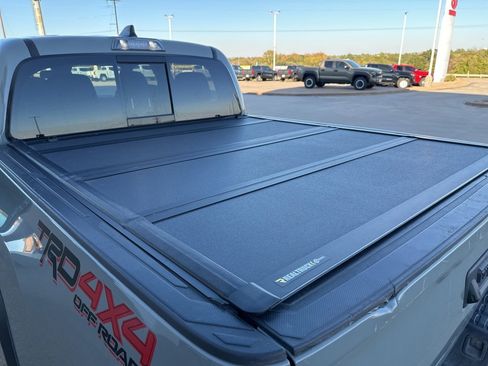 Used 2023 Toyota Tacoma TRD Off-Road image 22