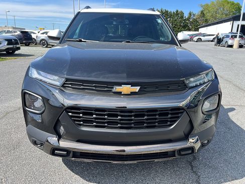 Used 2023 Chevrolet TrailBlazer ACTIV w/ Sun and Liftgate Package AWD/4WD image 12