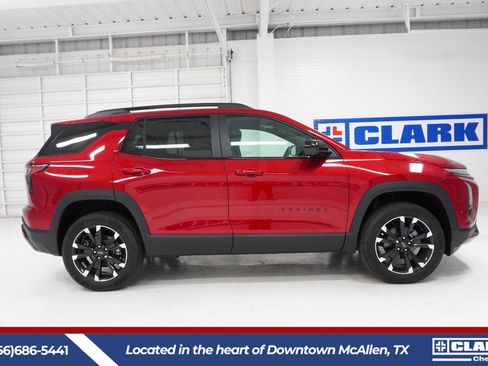 New 2026 Chevrolet Equinox RS w/ Convenience Package III image 4