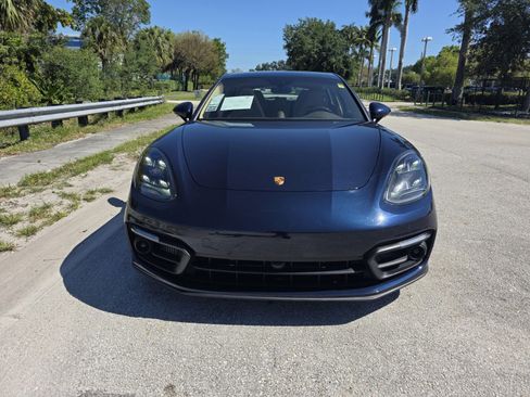 Used 2022 Porsche Panamera 4 E-Hybrid AWD/4WD image 8