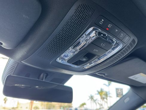 Used 2025 Mercedes-Benz GLA 250 4MATIC image 23