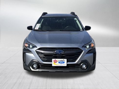 Used 2024 Subaru Outback Premium image 2