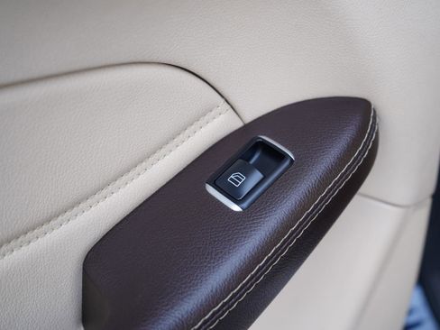 Used 2017 Mercedes-Benz GLE 350 4MATIC image 42