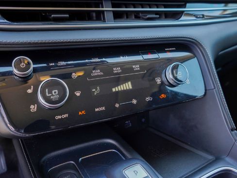 Certified 2023 INFINITI QX60 Luxe w/ Cargo Package image 16