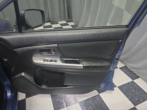 Used 2015 Subaru Impreza 2.0i Premium AWD/4WD image 6