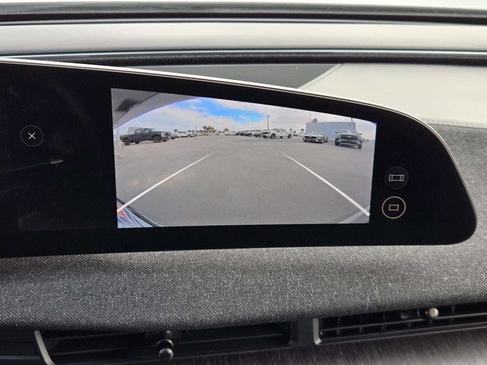 Used 2025 Lucid Air Pure RWD image 10