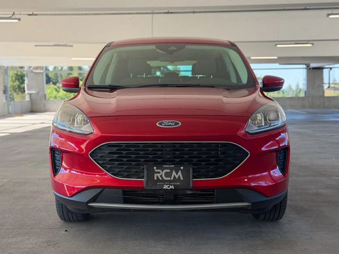 Used 2021 Ford Escape SE w/ Convenience Package AWD/4WD image 2