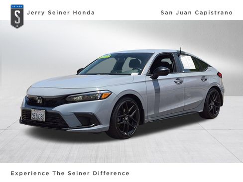Used 2023 Honda Civic Sport image 1