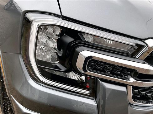 Used 2025 Ford Ranger XLT w/ Equipment Group 301A High image 26