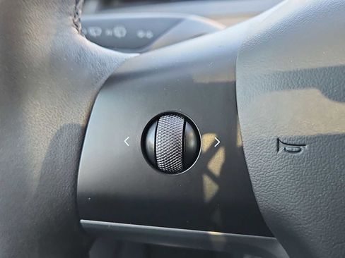 Used 2023 Tesla Model 3 Standard Range image 24