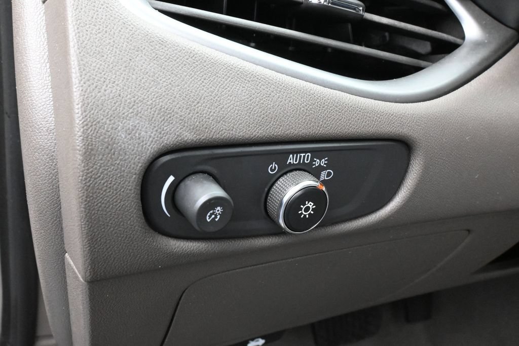 Used 2024 Chevrolet Malibu LT FWD image 14