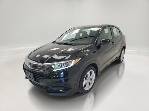 Used 2021 Honda HR-V LX image 3