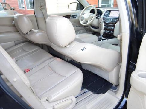 Used 2014 Nissan Pathfinder SL w/ SL Tech Package AWD/4WD image 54