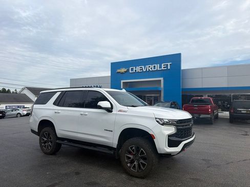 Used 2021 Chevrolet Tahoe Z71 w/ Z71 Signature Package AWD/4WD image 1