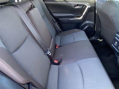 Used 2025 Toyota RAV4 XLE image 18