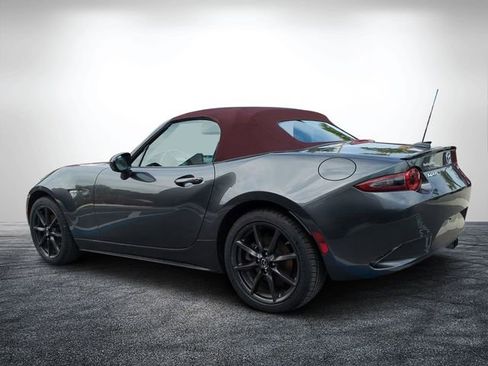 Used 2018 MAZDA MX-5 Miata Club image 6