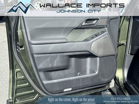 Used 2024 Lexus GX 550 AWD/4WD image 12