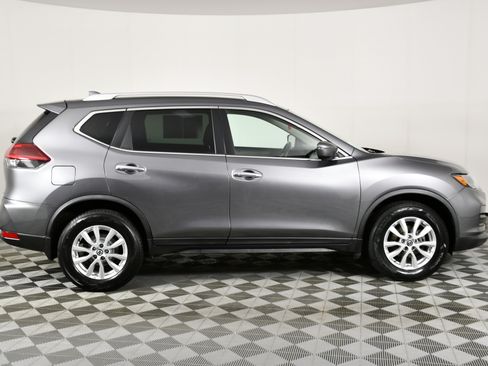 Used 2020 Nissan Rogue S w/ Special Edition Package image 5