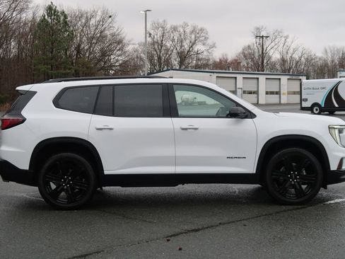 Certified 2026 GMC Acadia Elevation w/ Black Edition image 4