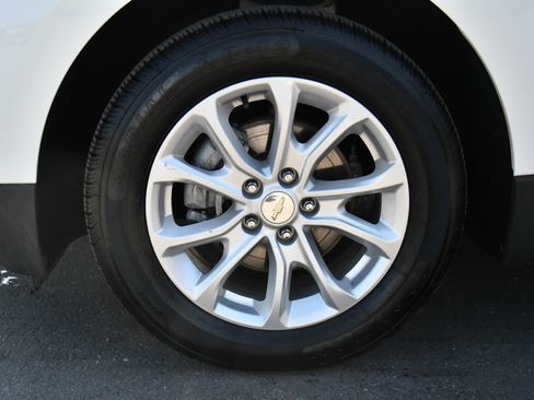 Used 2020 Chevrolet Equinox LT image 12