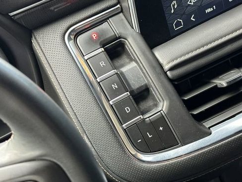 Used 2024 GMC Yukon XL AT4 w/ Technology Package AWD/4WD image 26