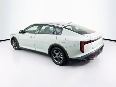Used 2025 Kia K4 FWD image 5