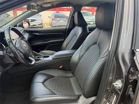 Used 2023 Toyota Camry SE image 24