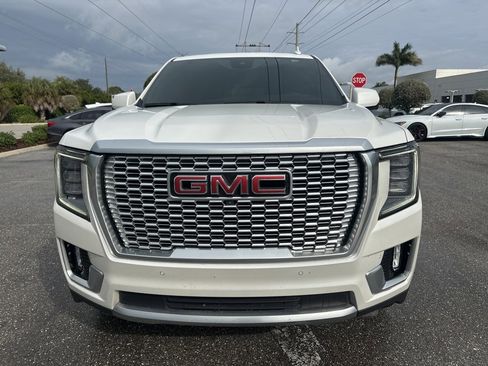 Used 2024 GMC Yukon XL Denali w/ Denali Reserve Package image 2