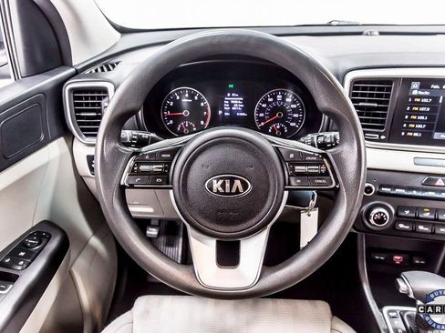 Used 2022 Kia Sportage LX image 20