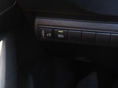 Certified 2023 Toyota Corolla SE w/ SE Premium Package FWD image 18