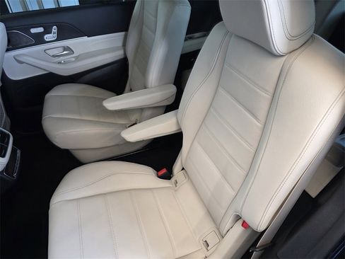 New 2026 Mercedes-Benz GLS 450 4MATIC image 14