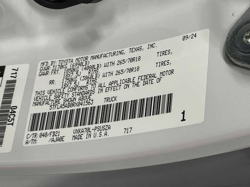 Used 2024 Toyota Tundra Limited w/ Power Package AWD/4WD image 35