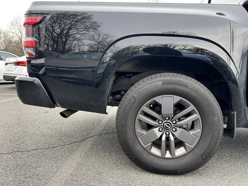 Used 2025 Nissan Frontier SV w/ SV Convenience Package image 28